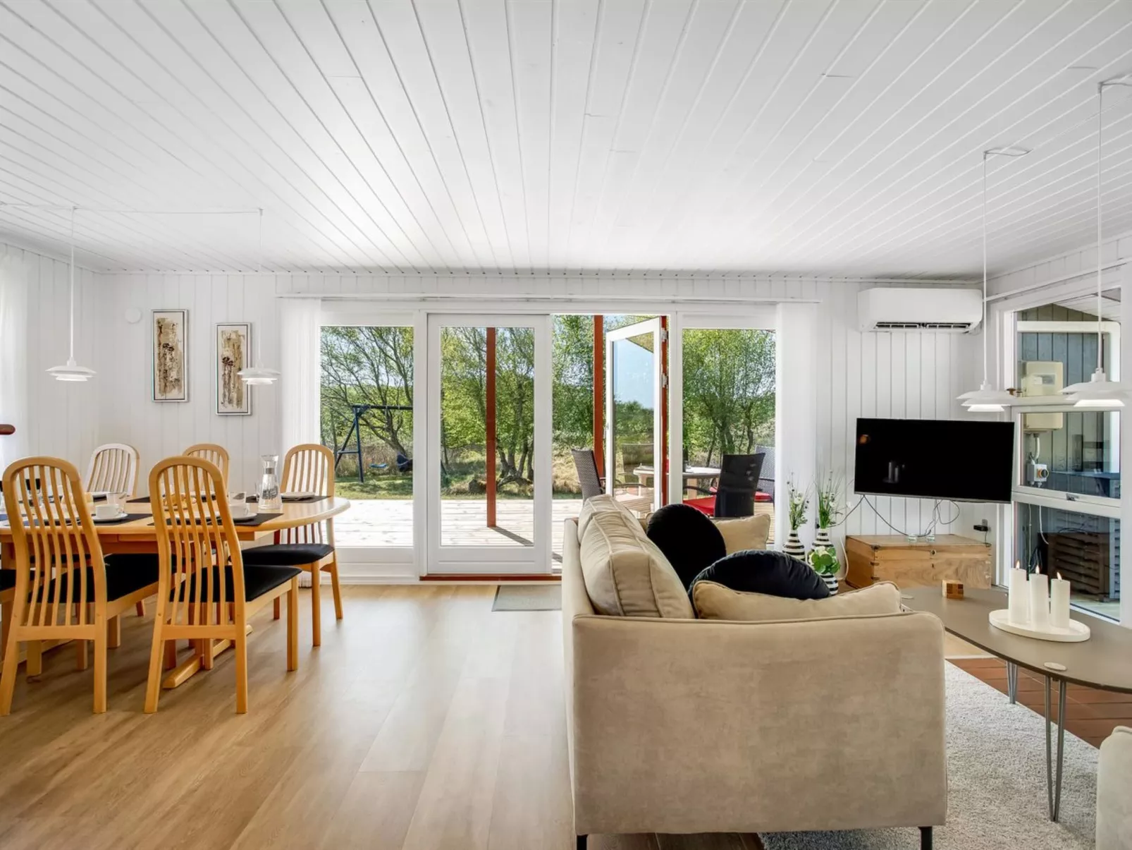 "Bentine" - 400m from the sea-Binnen