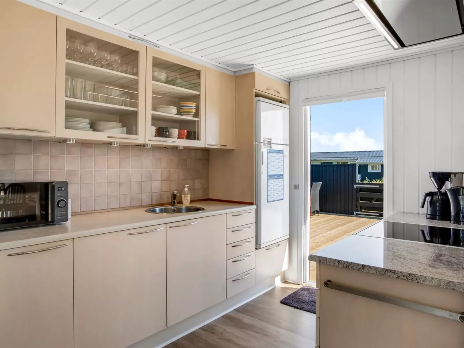 "Bentine" - 400m from the sea-Binnen