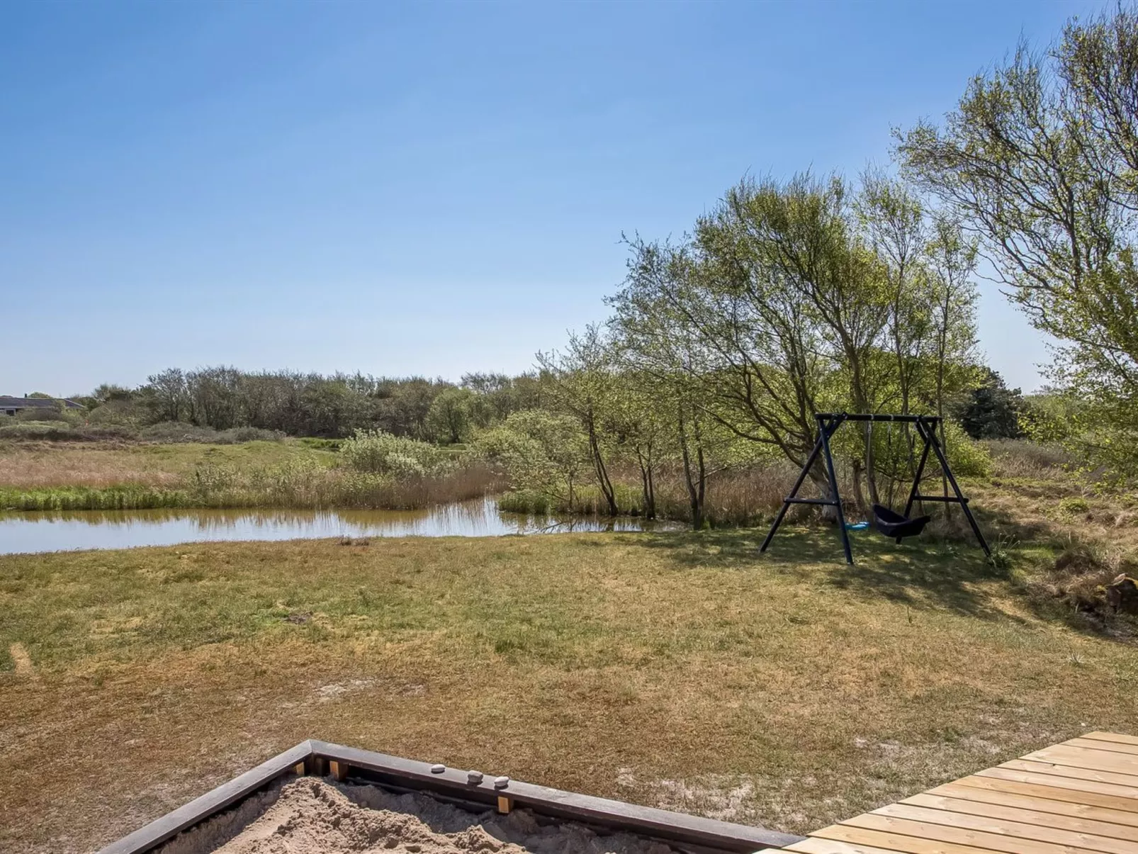 "Bentine" - 400m from the sea-Binnen