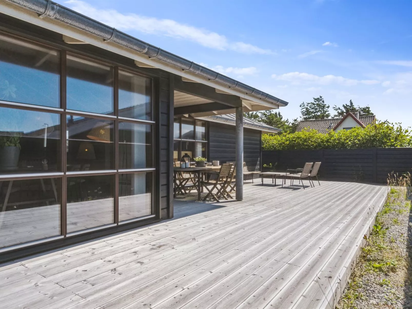 "Fridgerd" - 250m from the sea-Binnen