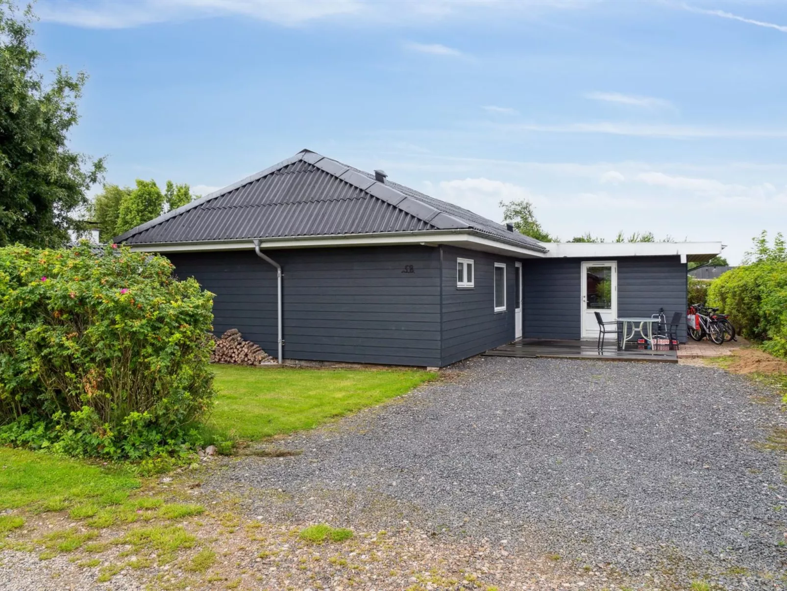 "Thala" - 150m from the sea-Buiten