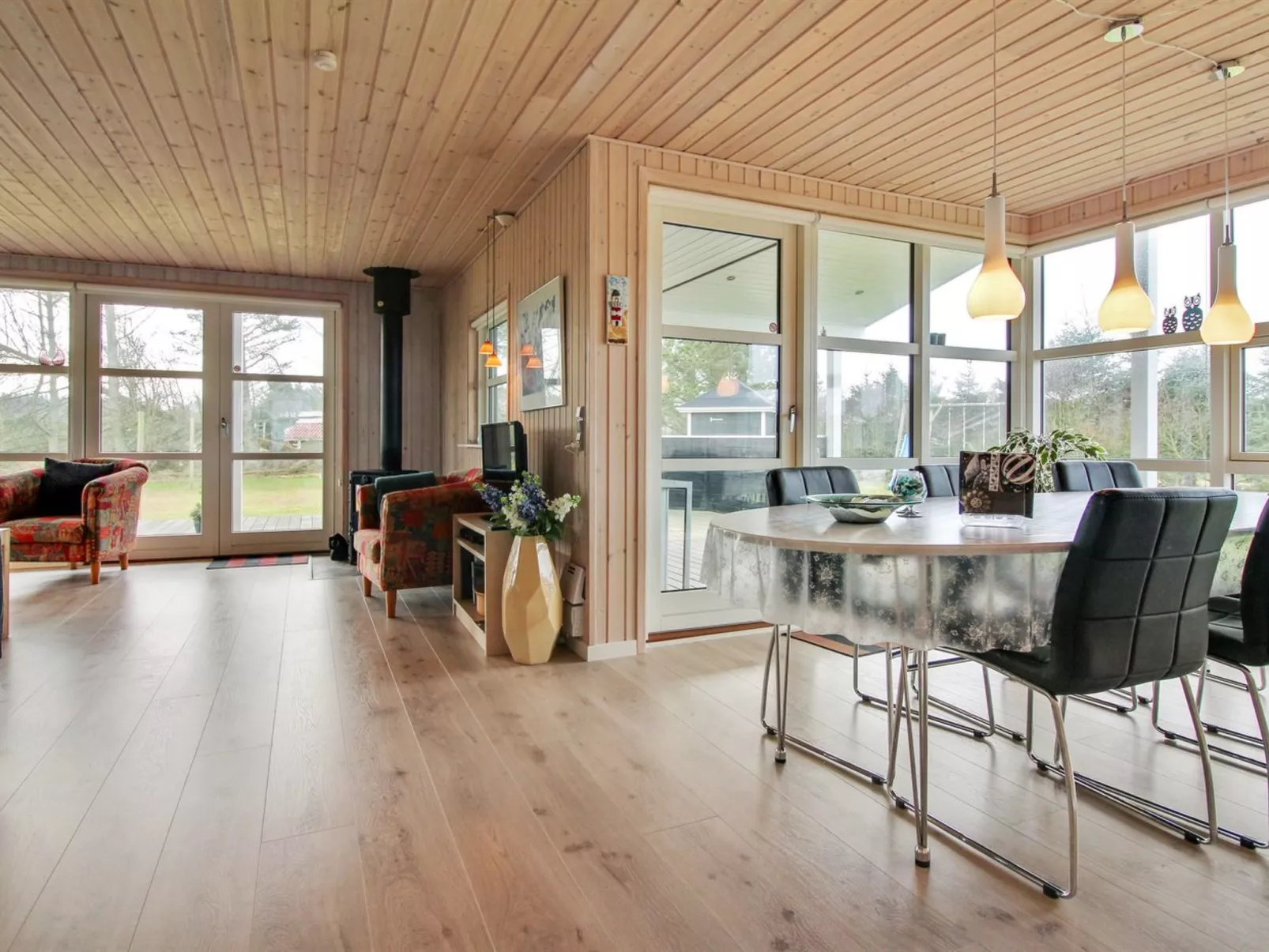 "Troels" - 750m from the sea-Binnen