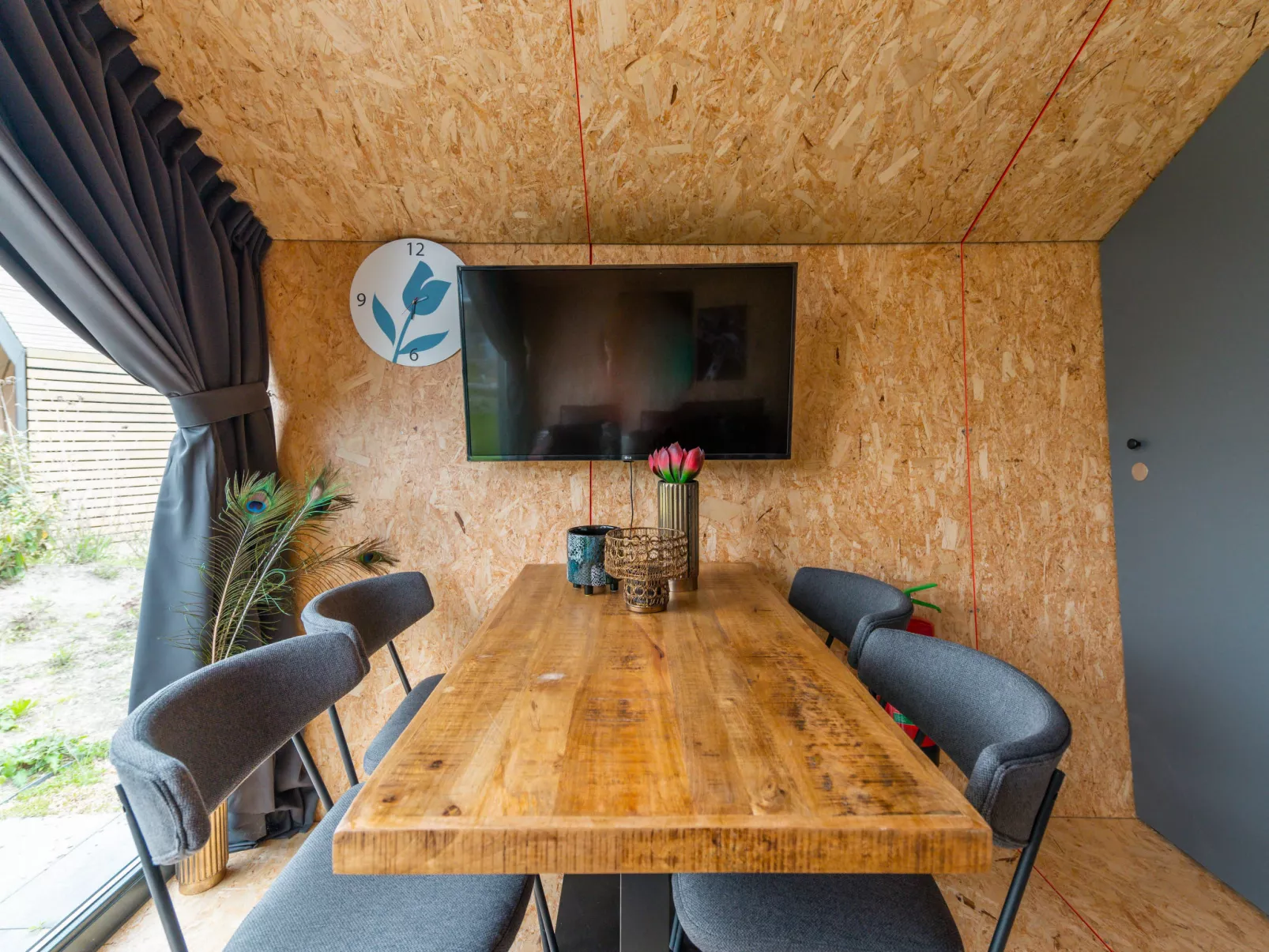 Solo Retreat 4-Binnen