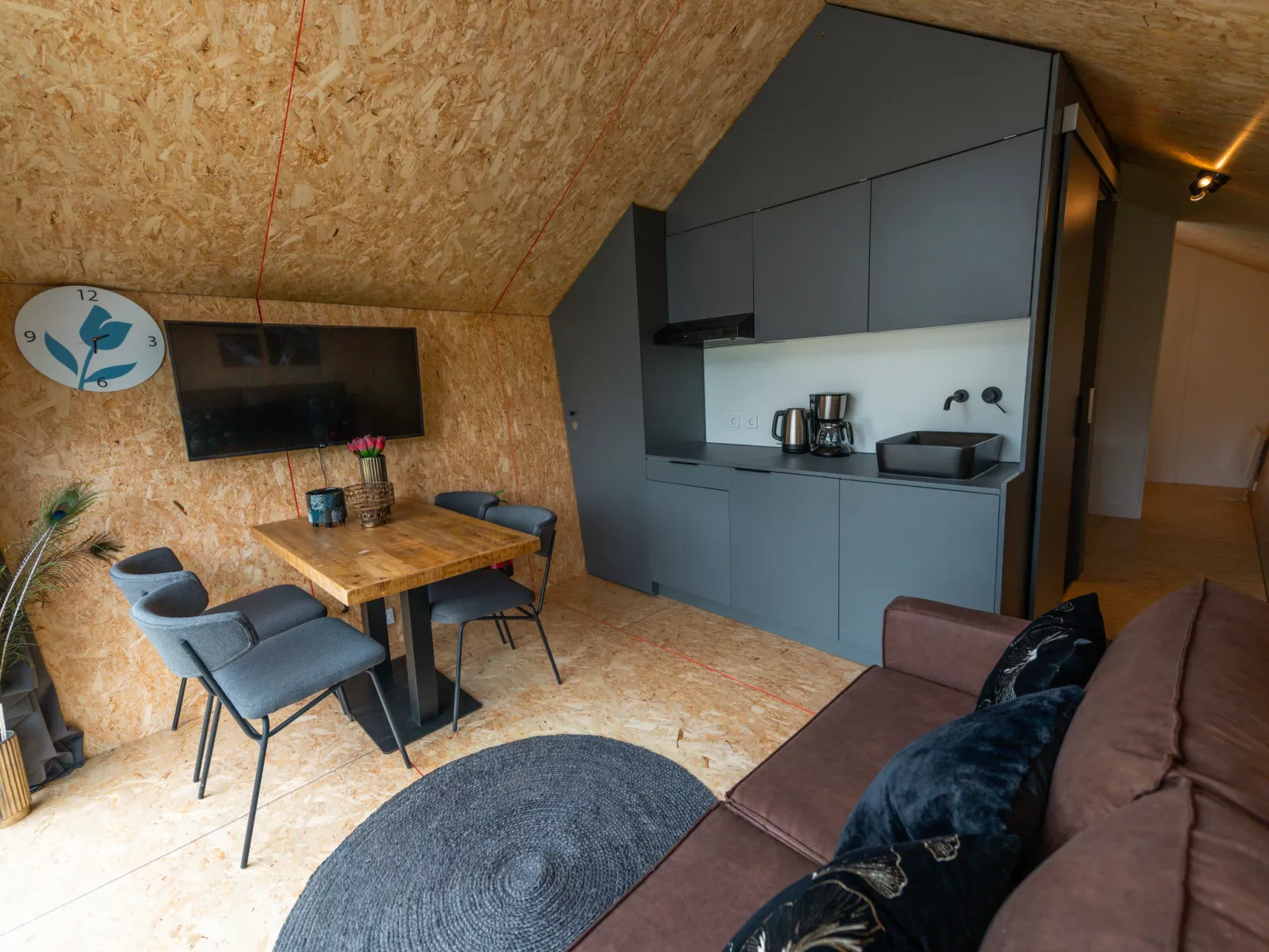Solo Retreat 4-Binnen