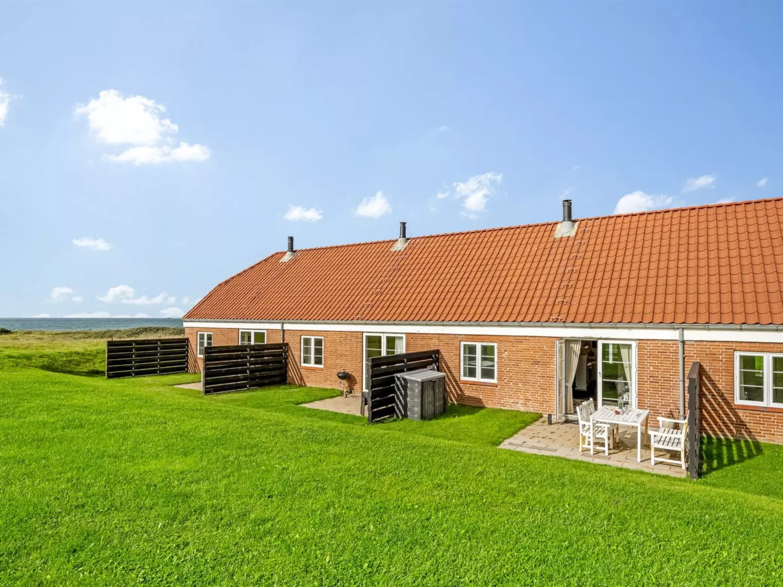 "Smeralda" - 200m from the sea-Buiten