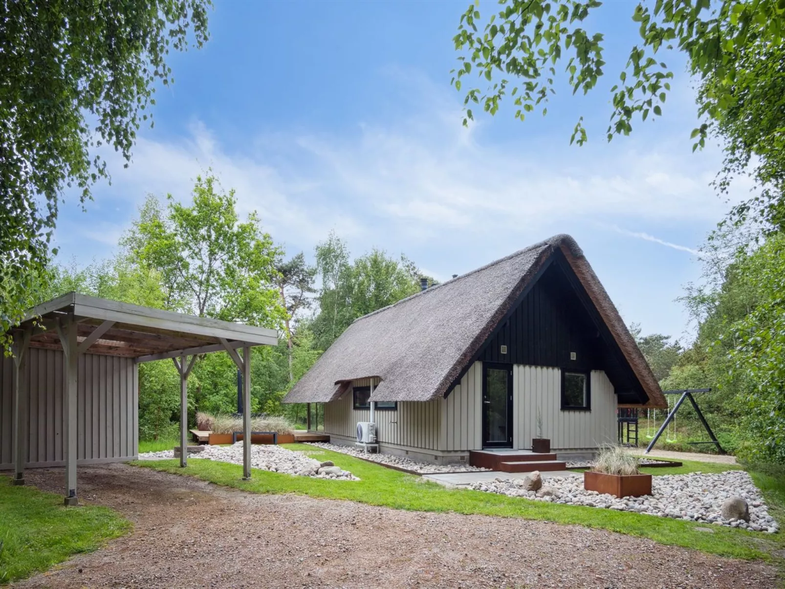 "Aghwith" - 1.2km from the sea-Buiten