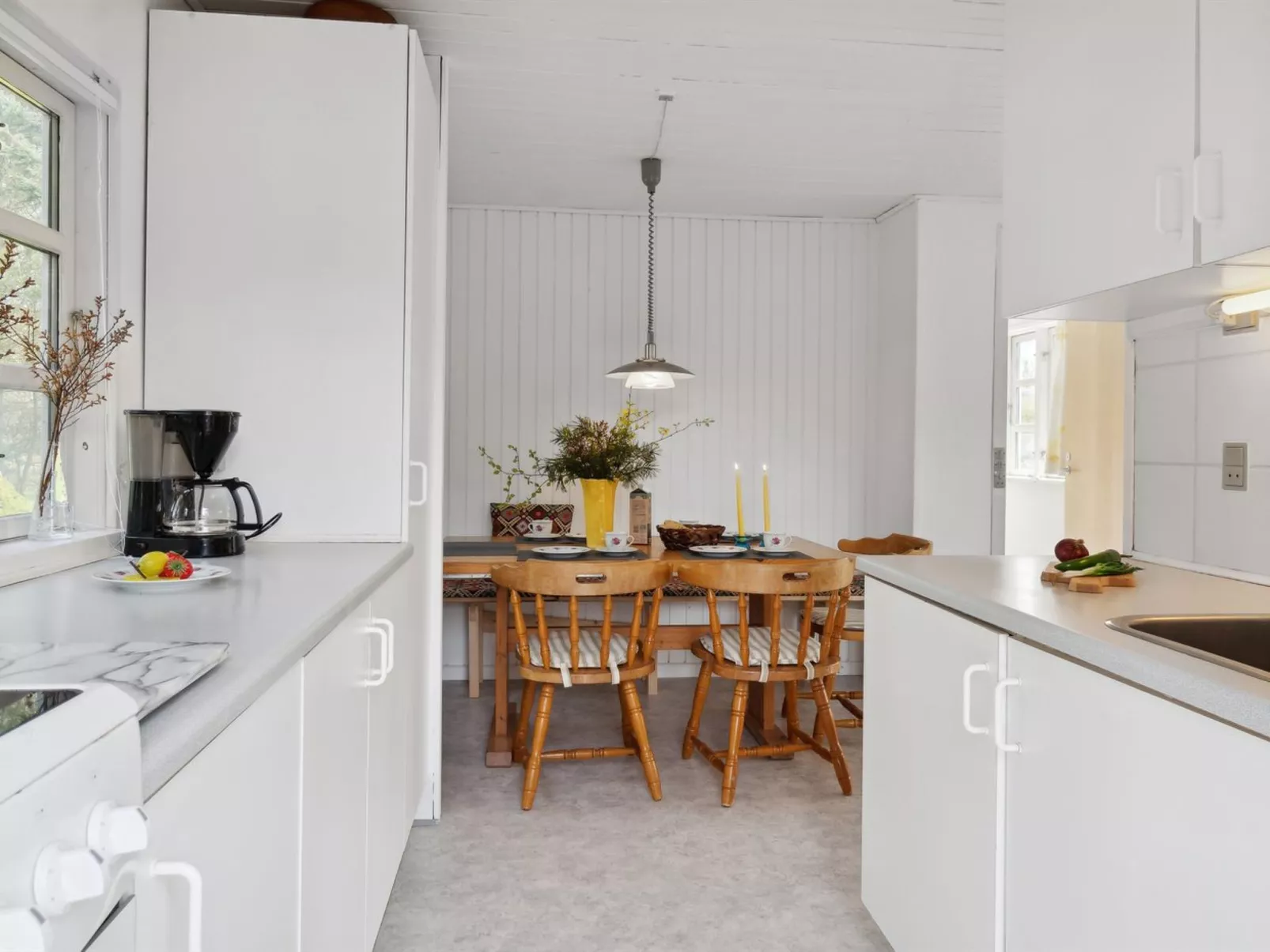 "Ingobert" - 50m from the sea-Binnen