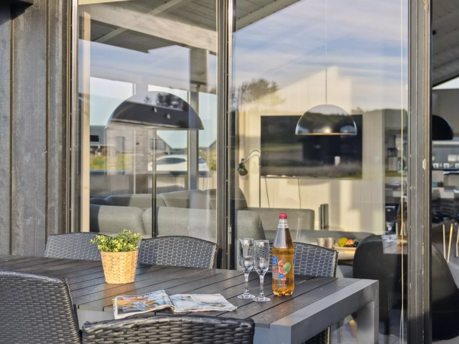 "Auvo" - 600m from the sea-Buiten