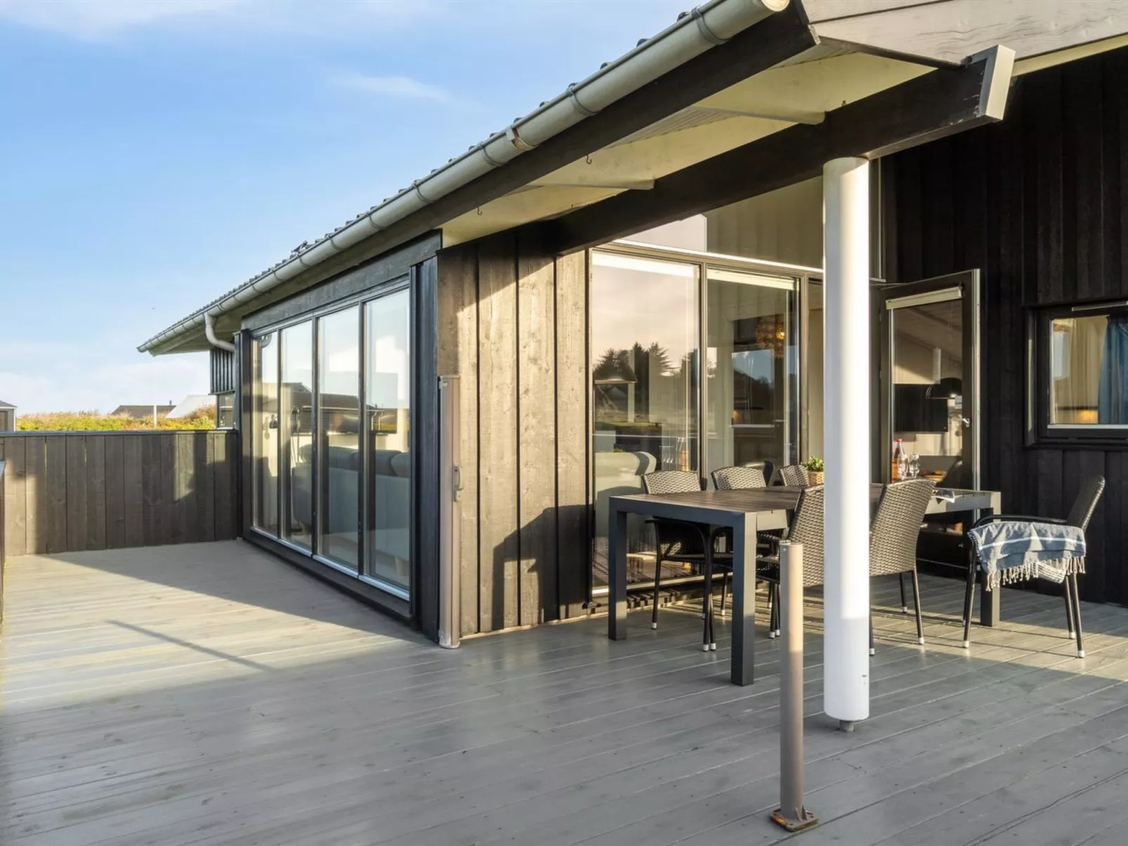 "Auvo" - 600m from the sea-Buiten