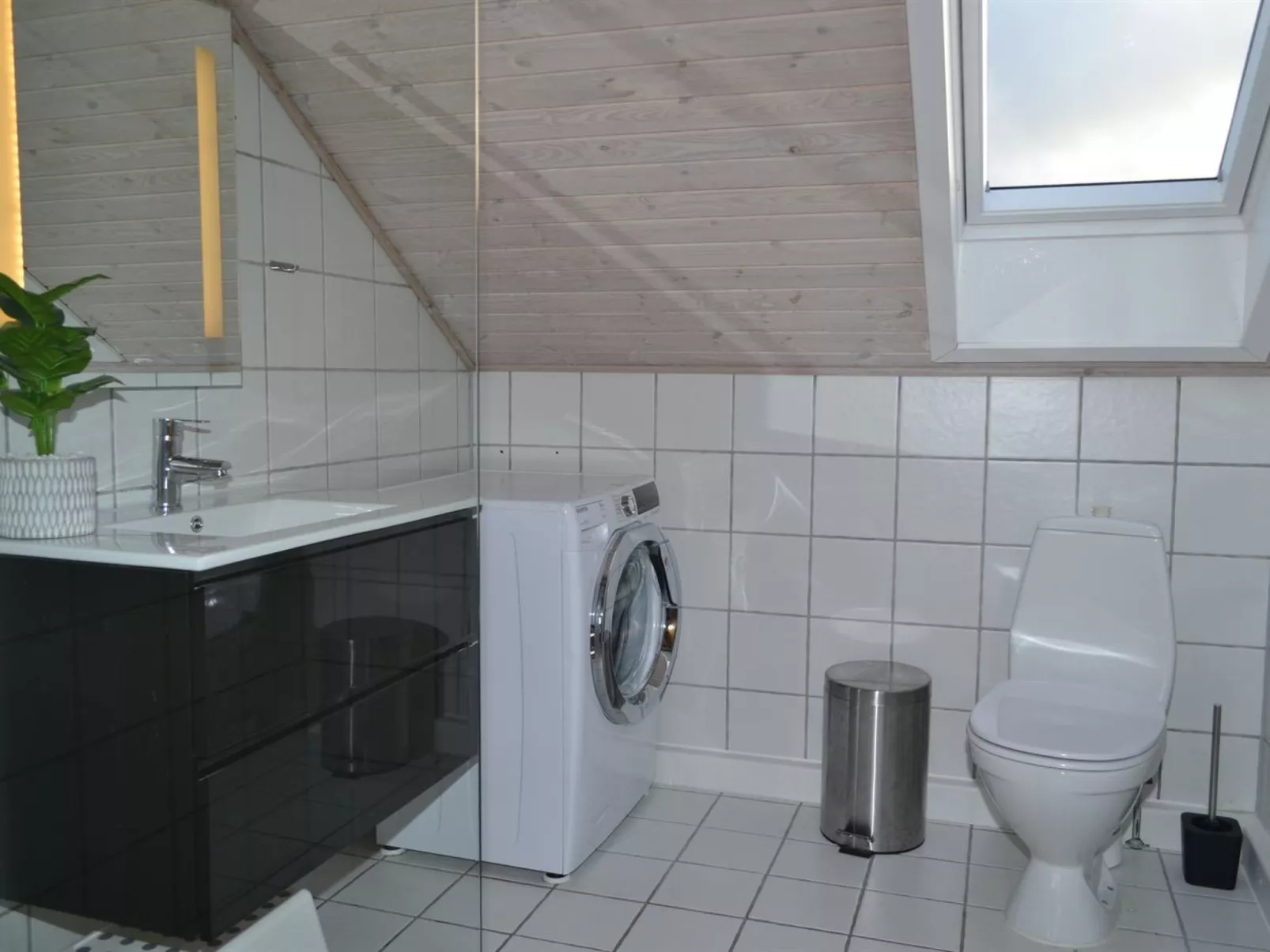 "Ilka" - 2.3km from the sea-Binnen