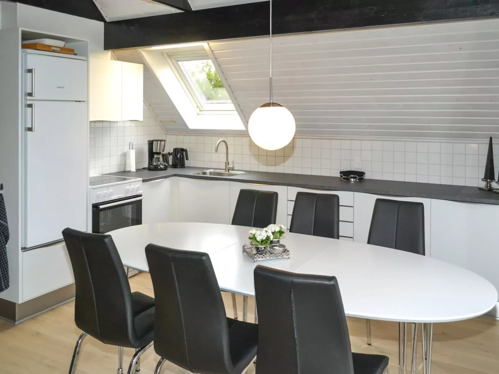 "Rinja" - 2.7km from the sea-Binnen