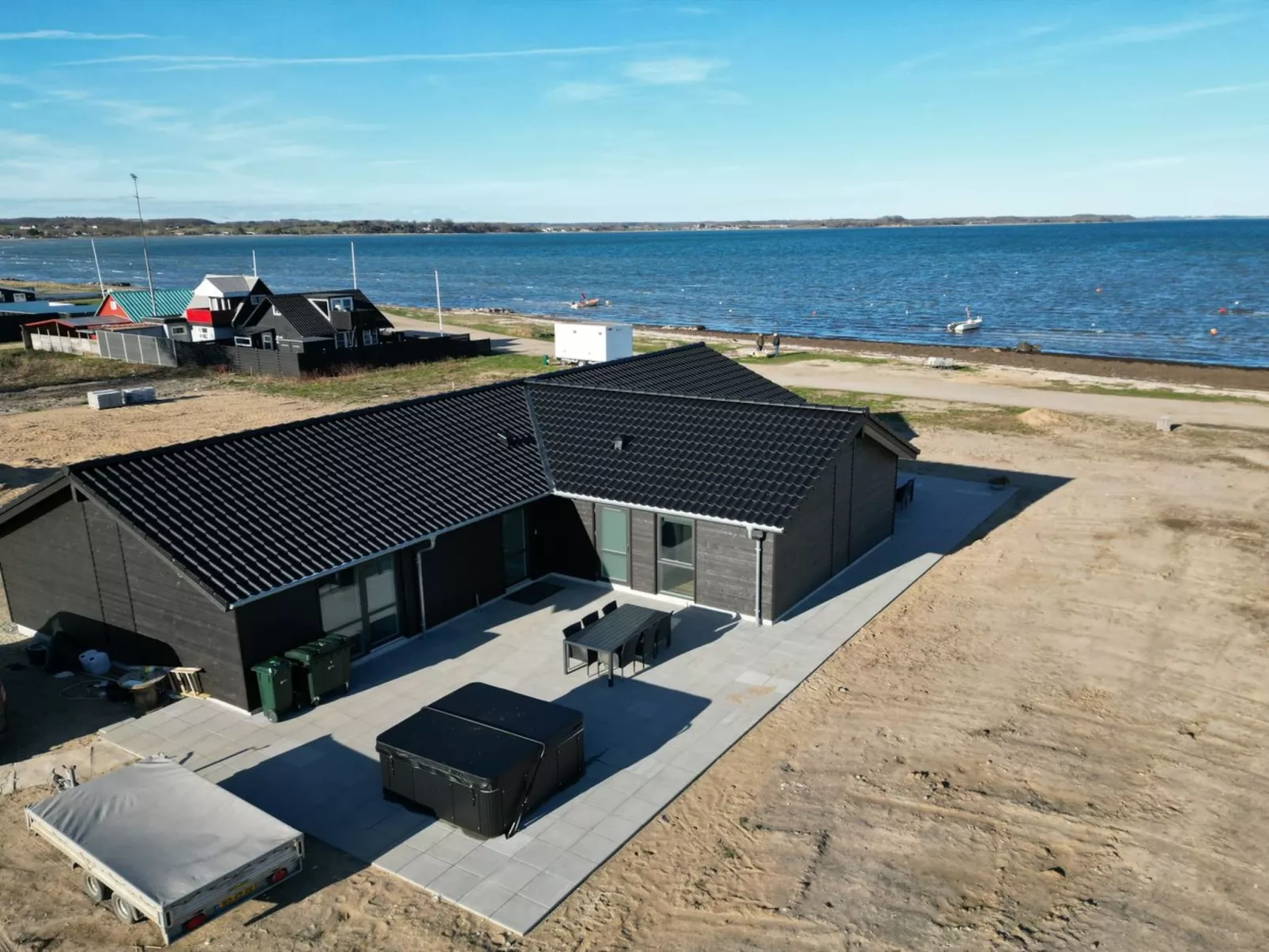 "Eino" - 30m from the sea-Buiten