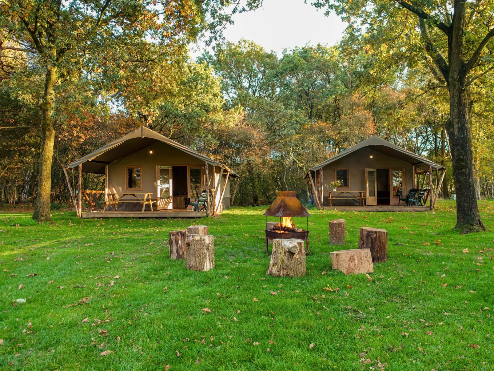 Four Season Lodge 6-Buiten