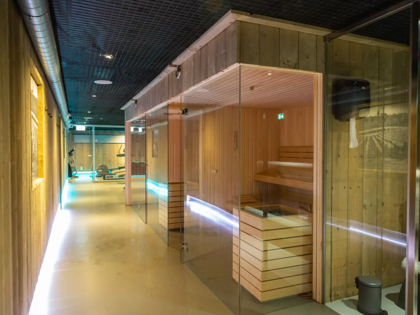 Cosy Unique Hottub 6-Binnen