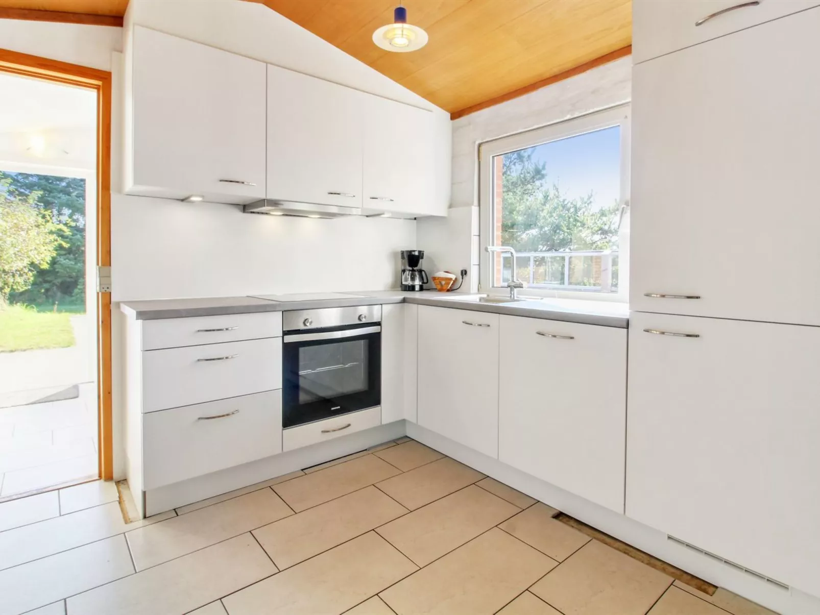 "Nalin" - 500m from the sea-Binnen