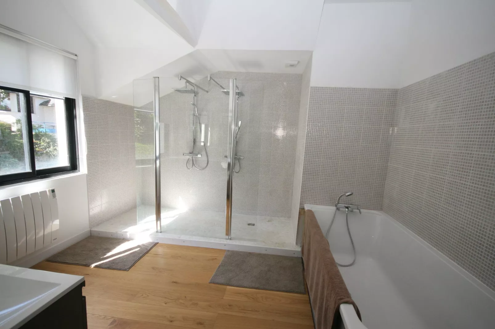 Sur les Quais-Badkamer