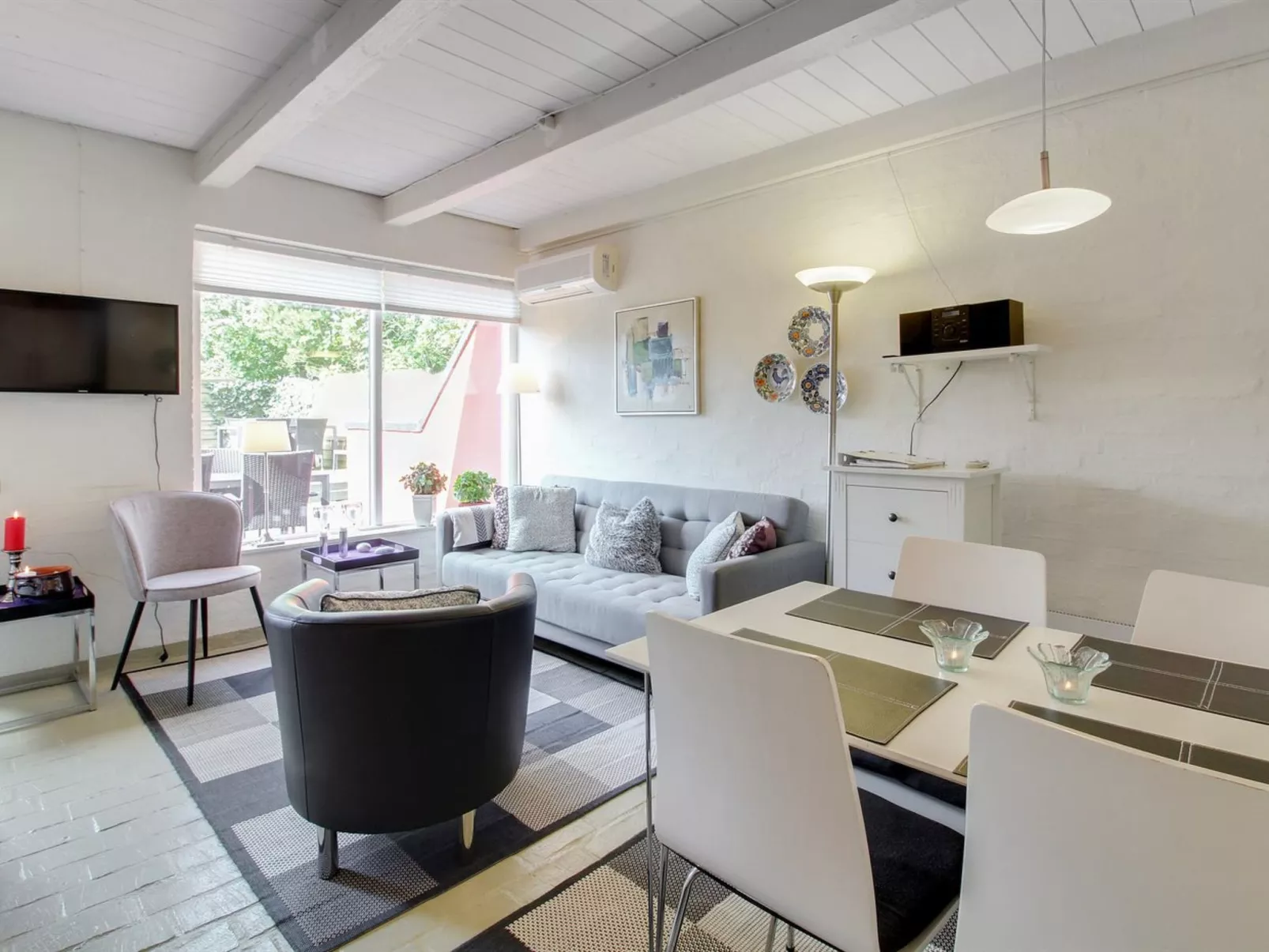 "Volmer" - 3.9km from the sea