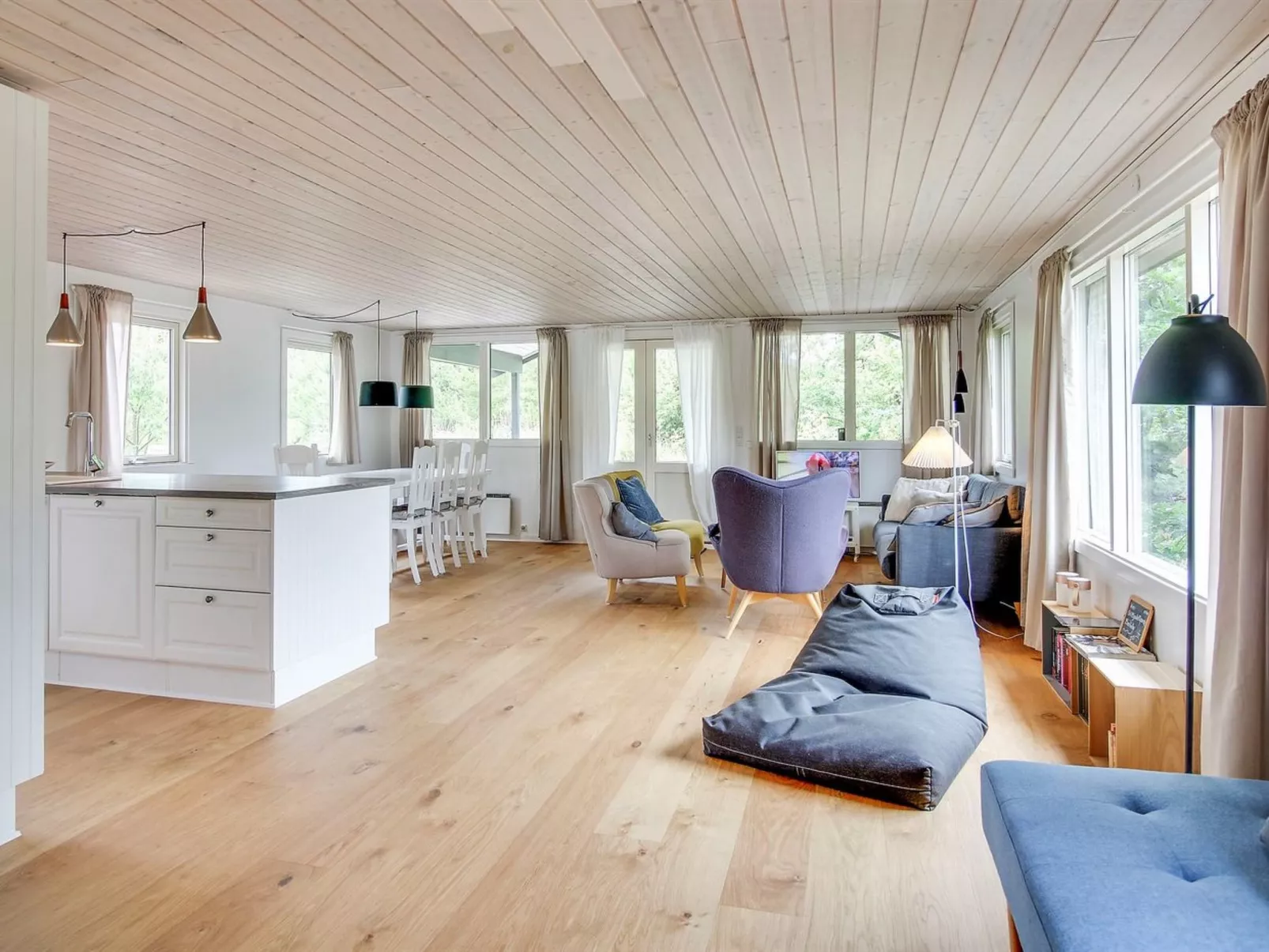 "Aleko" - 2.5km from the sea