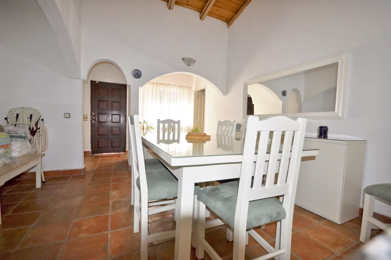 Casa Violeta-Eetkamer