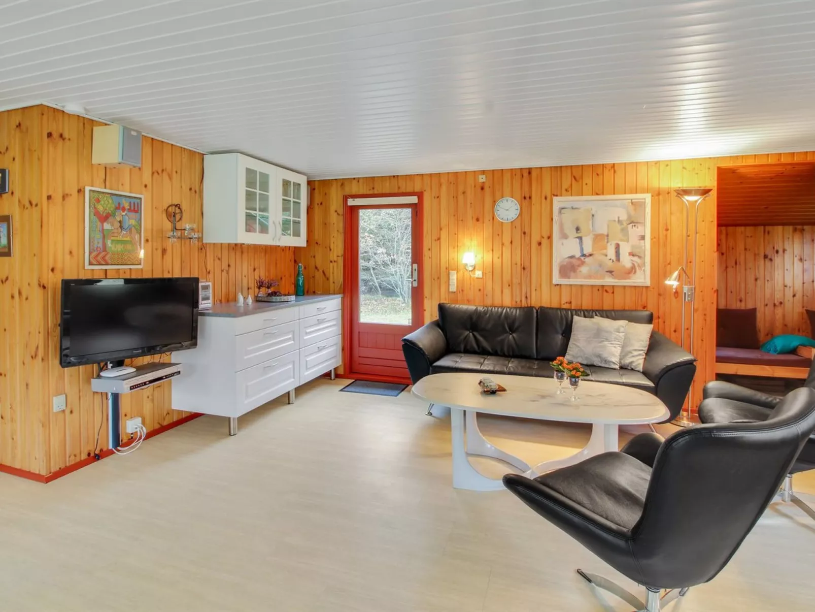"Gunsten" - 2.3km from the sea