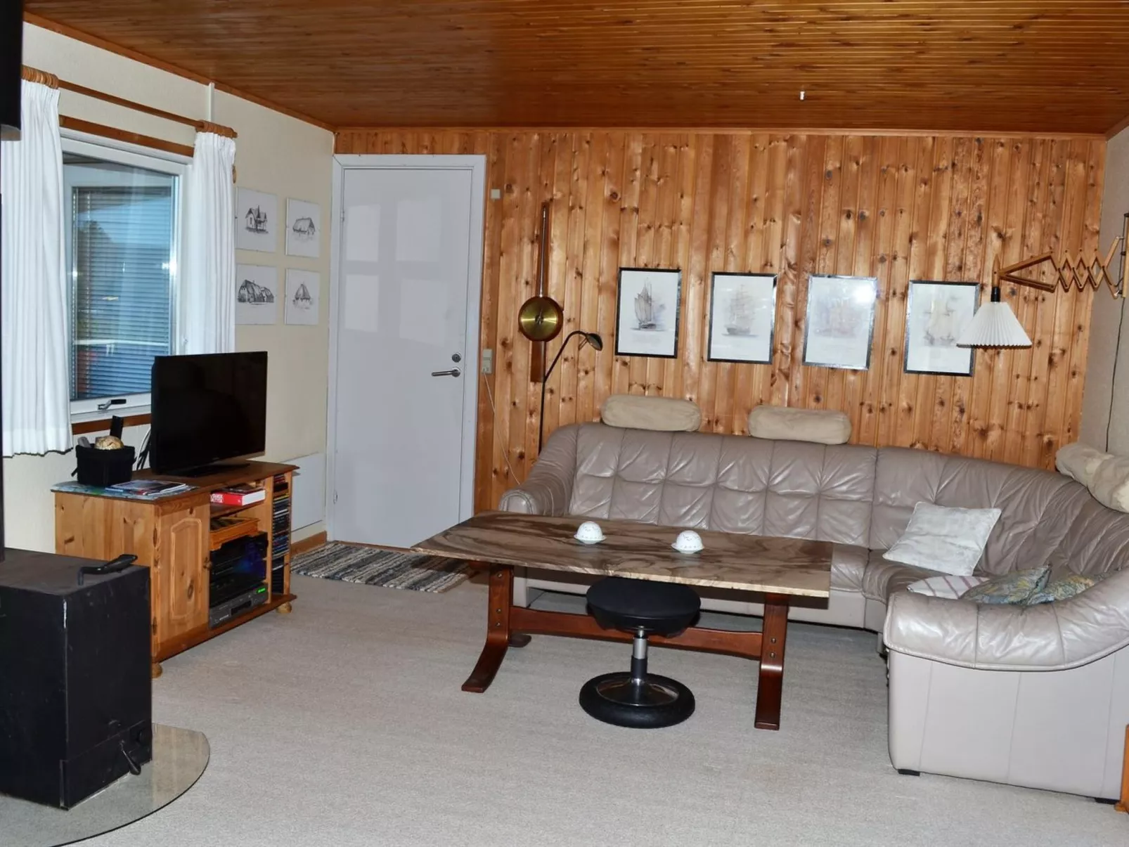 "Veijo" - 800m from the sea-Binnen