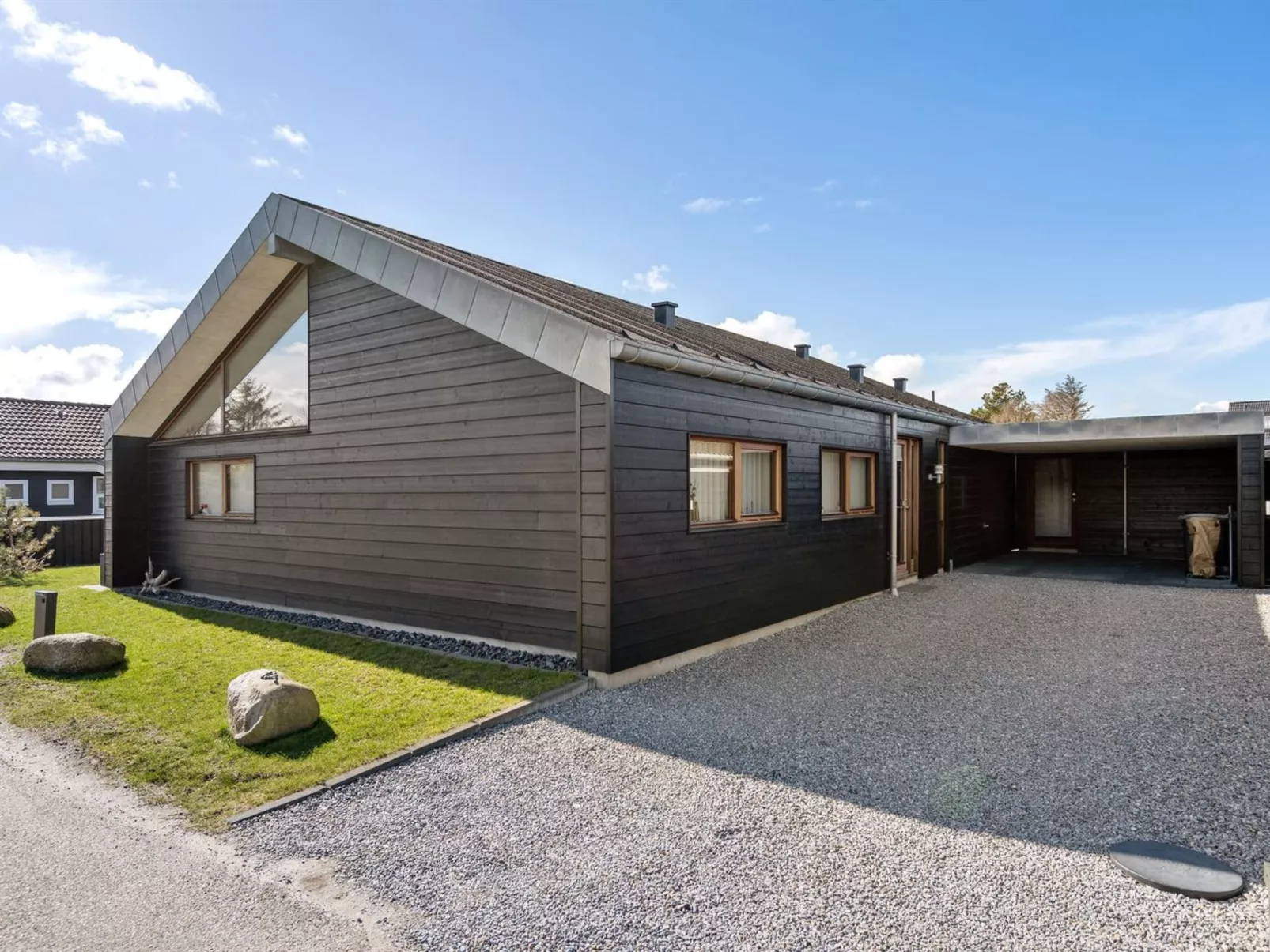 "Aaran" - 700m from the sea-Buiten