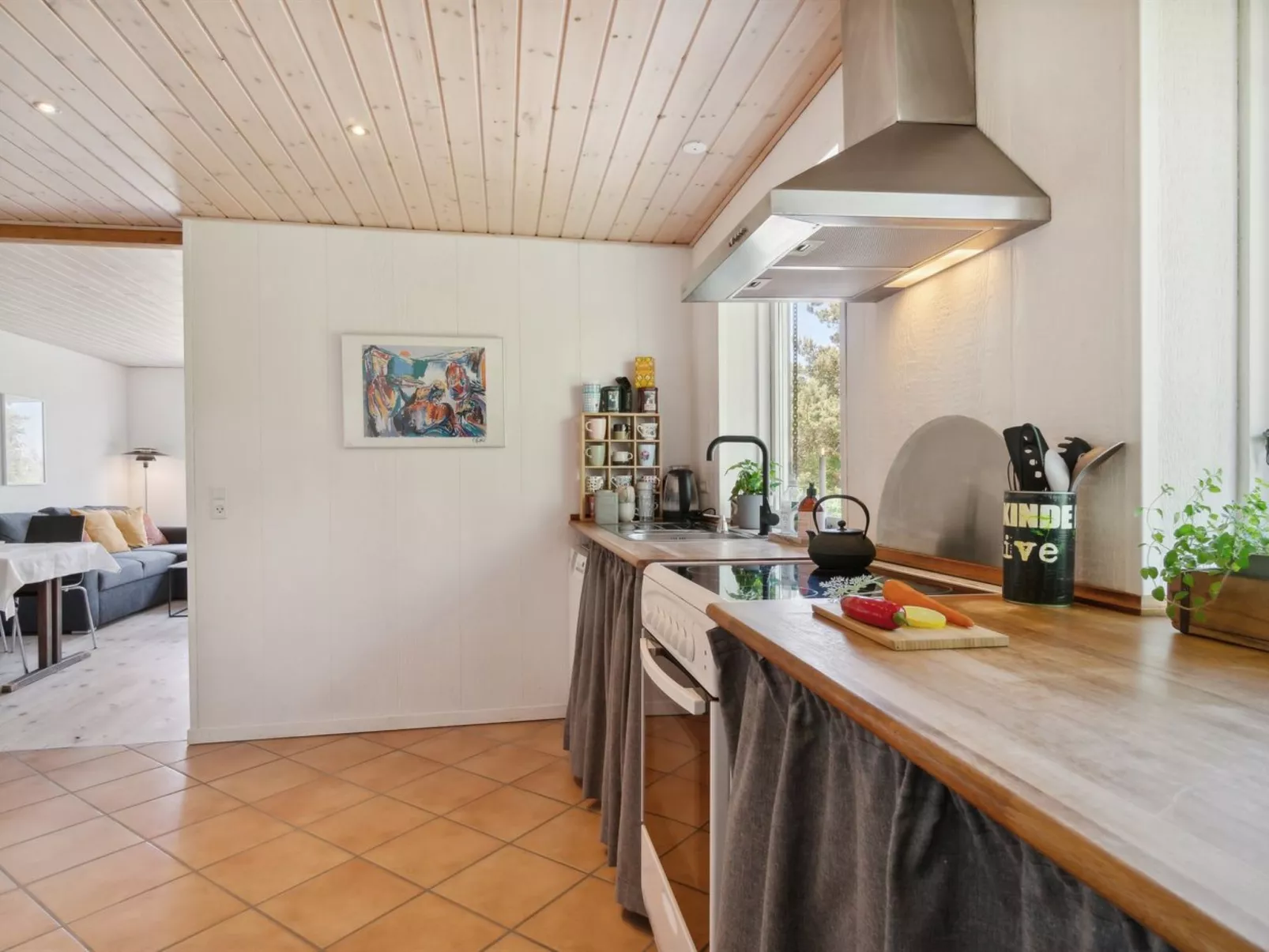 "Lenaya" - 1km from the sea-Binnen