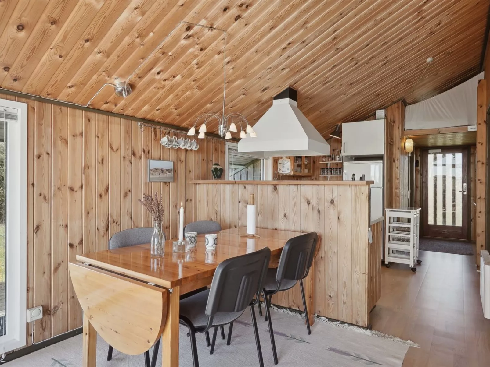 "Tianna" - 500m from the sea-Binnen