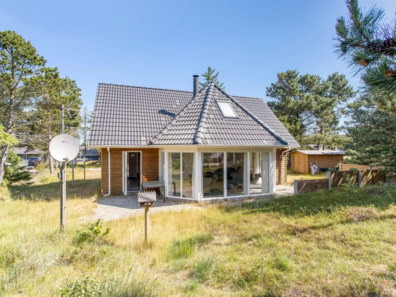 "Laila" - 1.2km from the sea