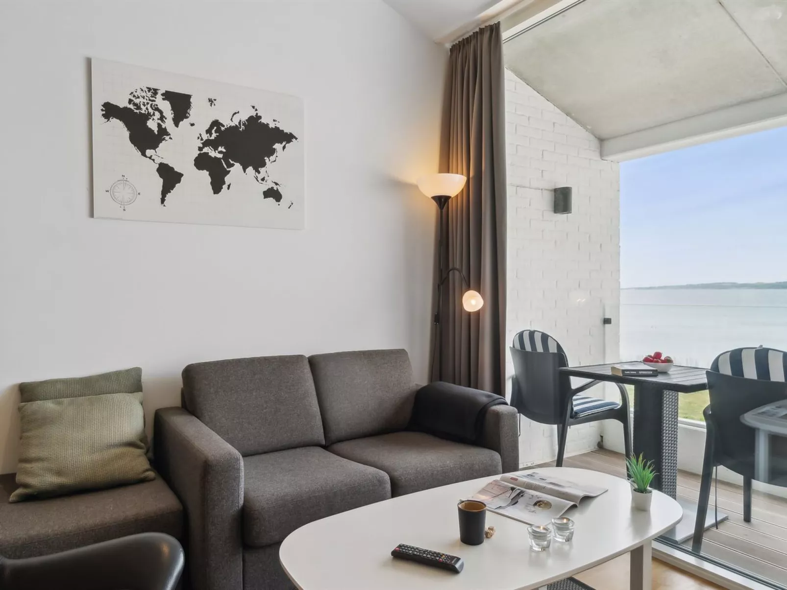 "Jærind" - 20m from the sea-Binnen