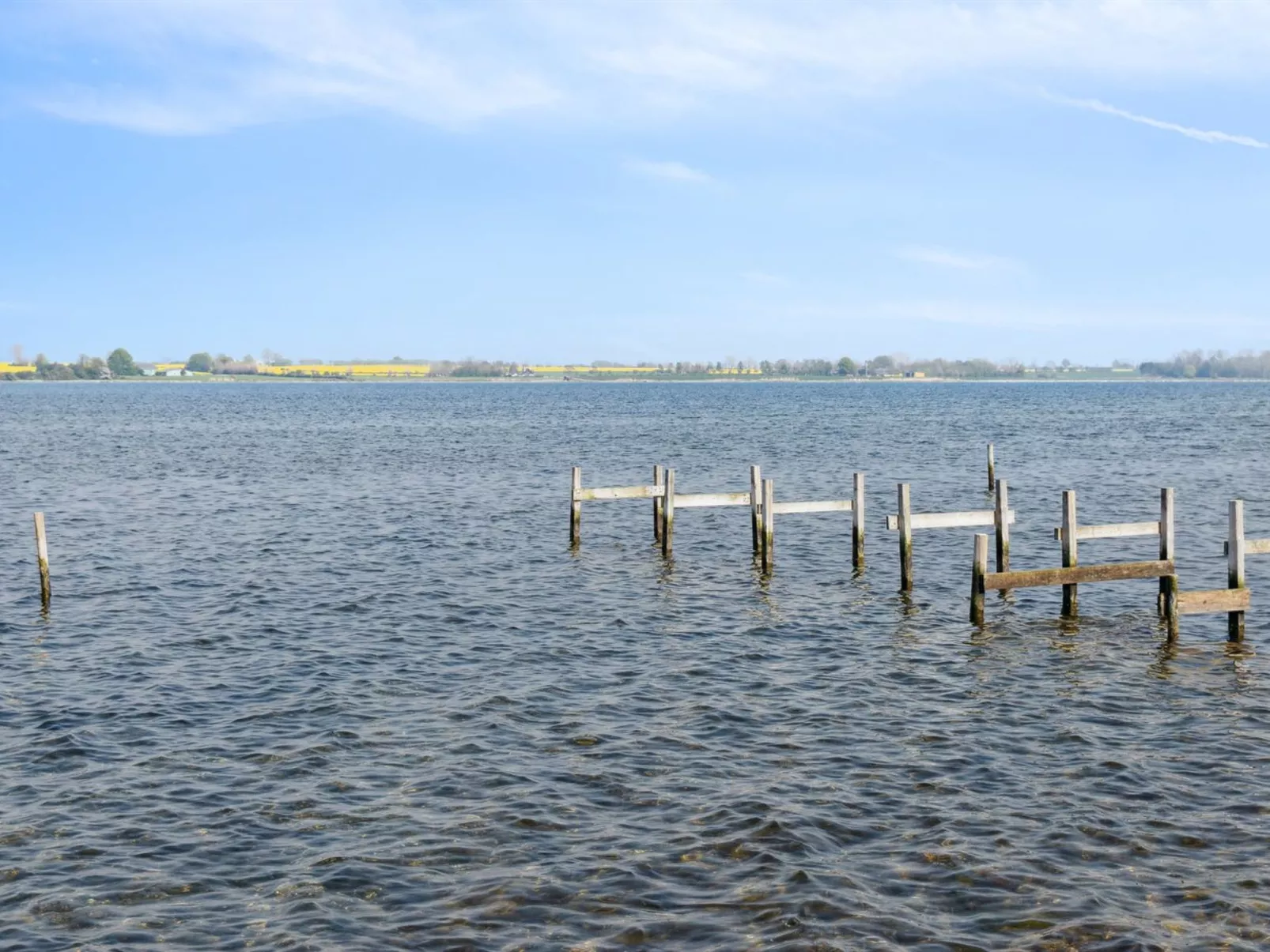 "Tameka" - 10m to the inlet-Buiten