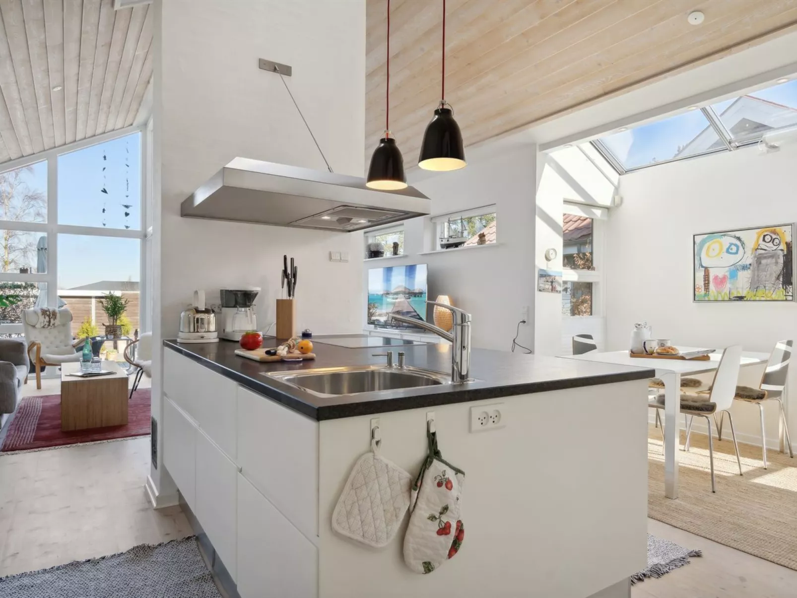 "Ovelil" - 100m from the sea-Binnen