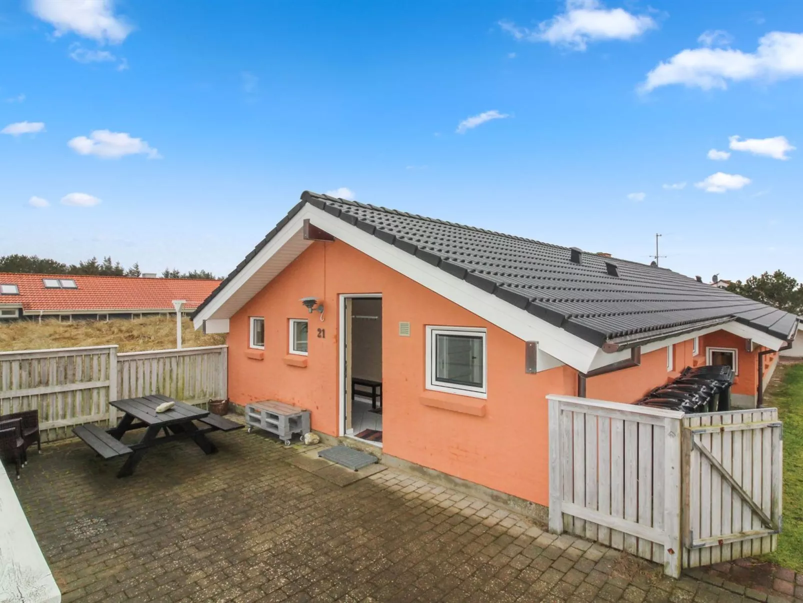 "Jenvold" - 600m from the sea-Buiten