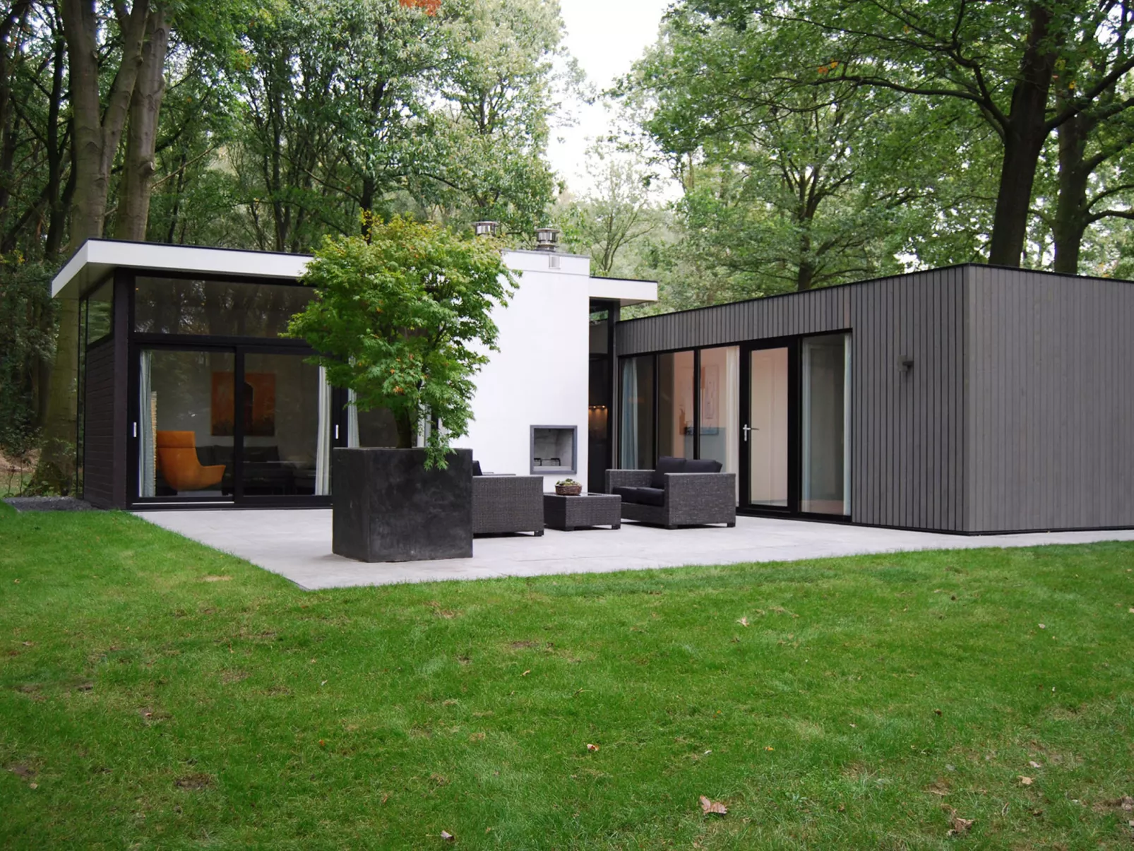 L-Cube 6-Buiten