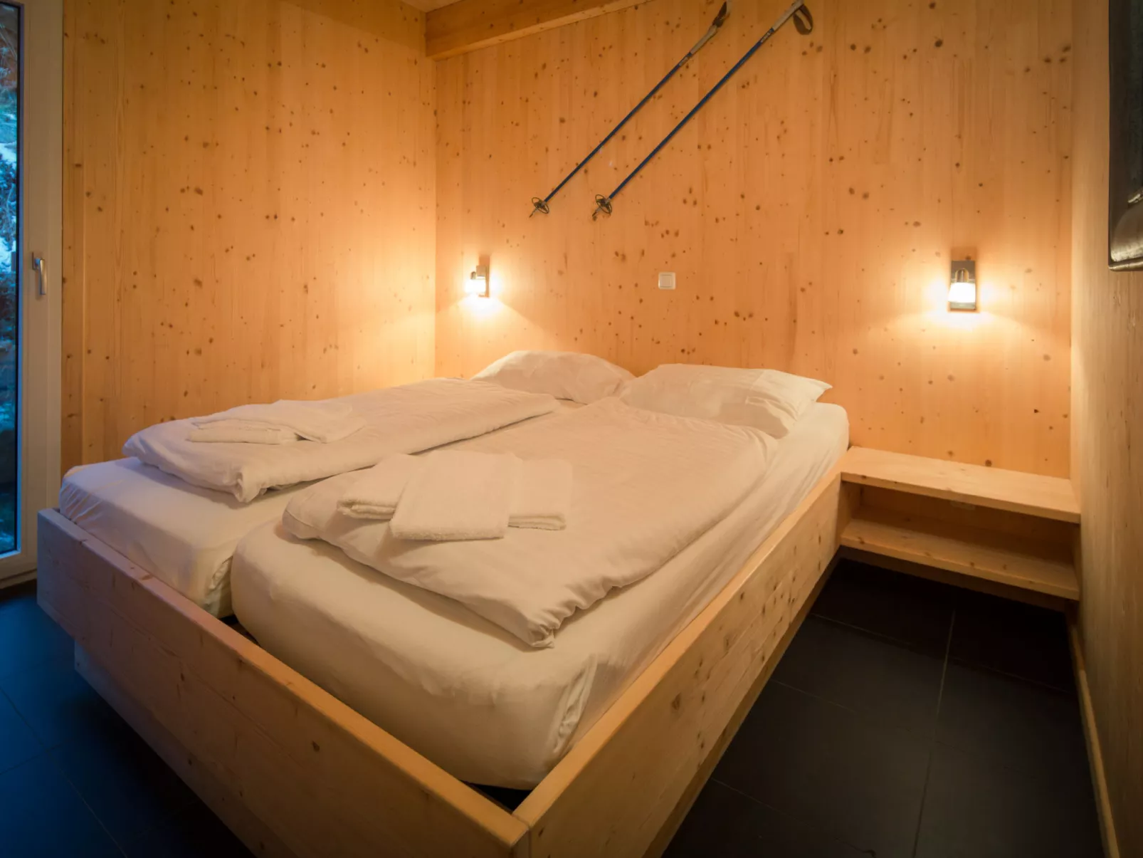 #34 mit IR-Sauna und Sprudelbad innen-Binnen