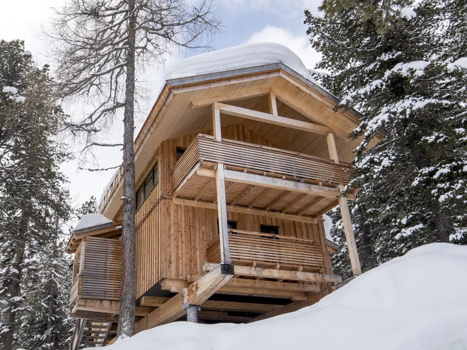 #41 mit Sauna und Sprudelbad innen-Buiten