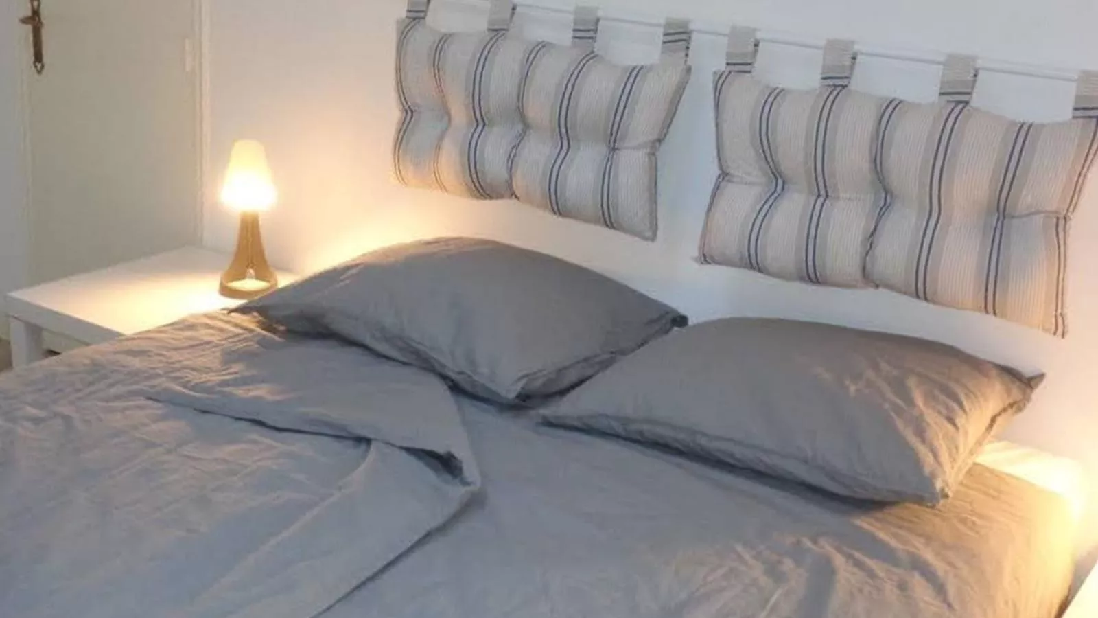 La Maison sur la Colline-Slaapkamer