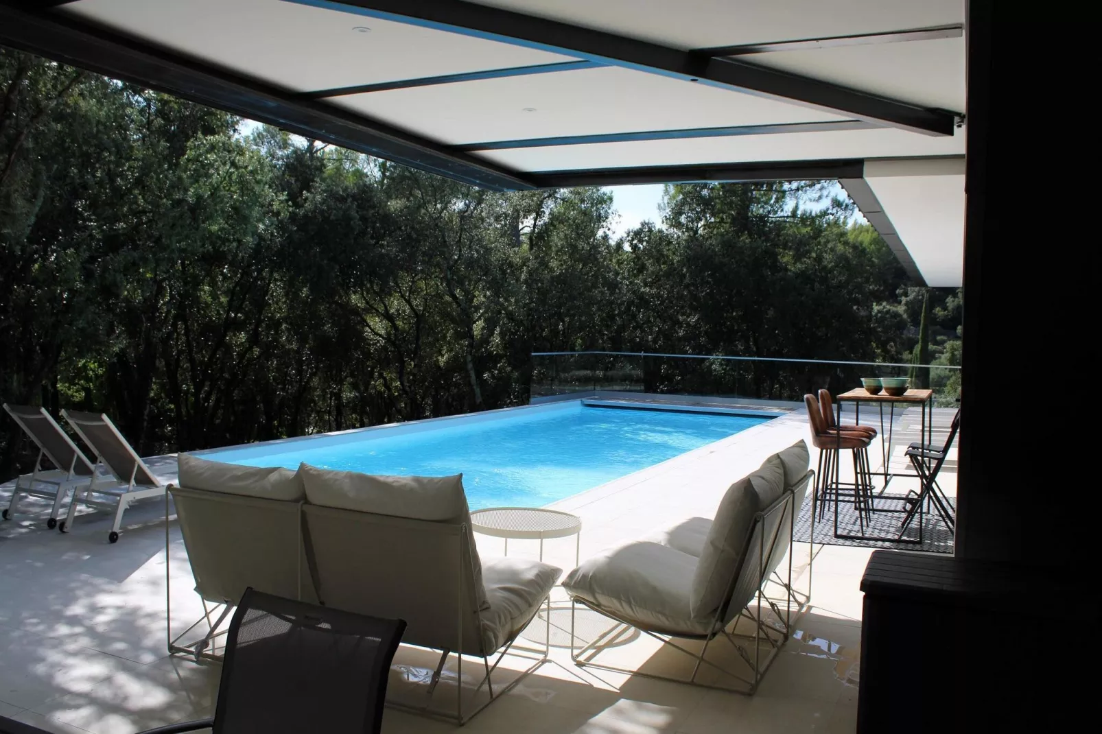 poolofhouse