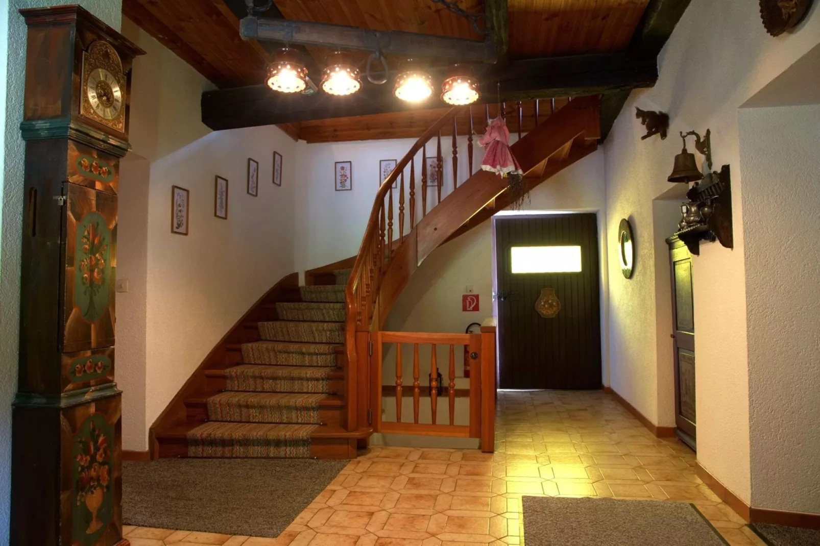 Grafhube Appartements - ganzes Haus-Overloop