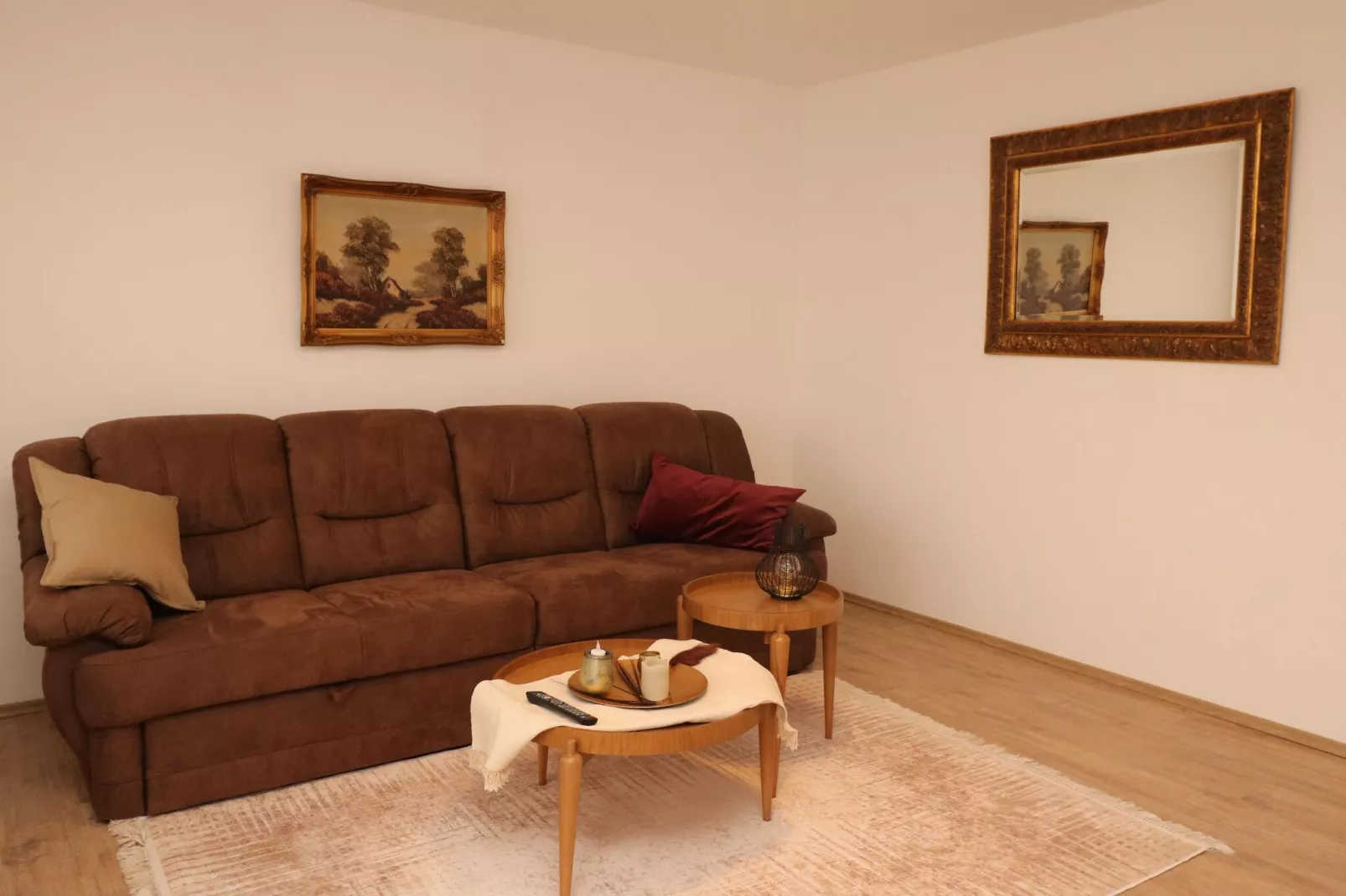 Apartment mit Wasserbett-Woonkamer
