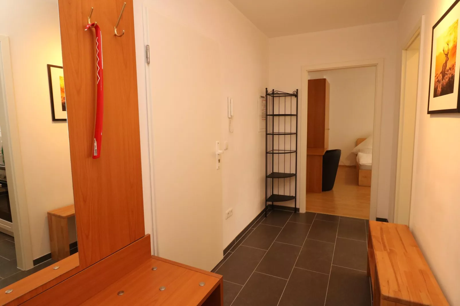 Zentrales Apartment in Messenähe-Overloop