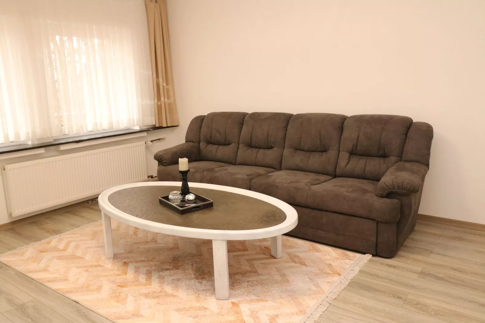 Apartment Nähe Messezentrum-Woonkamer