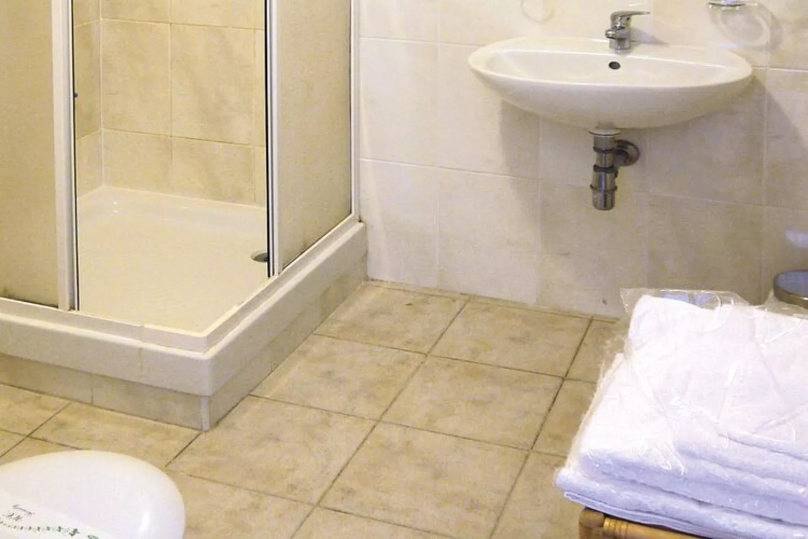 Holiday residence Il Nido dei Gabbiani Porto Pollo / Bilo Comfort 4 pax anche per disabile-Badkamer