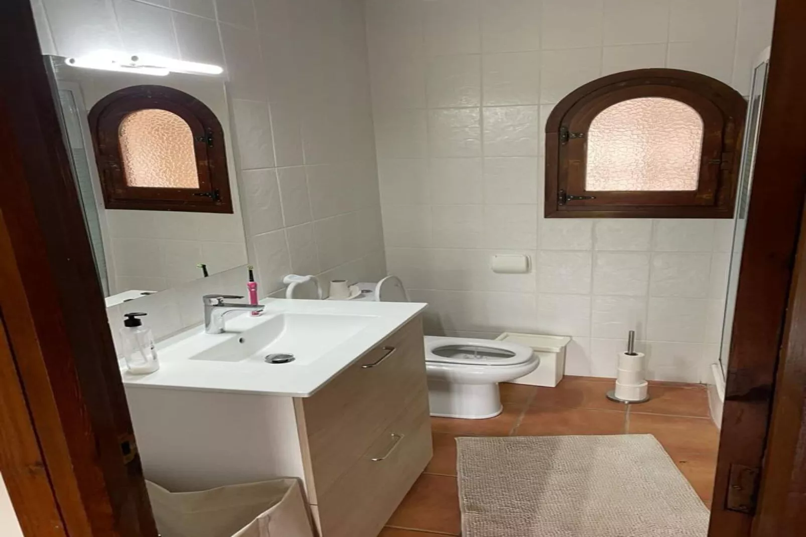 Villa Marja-Badkamer