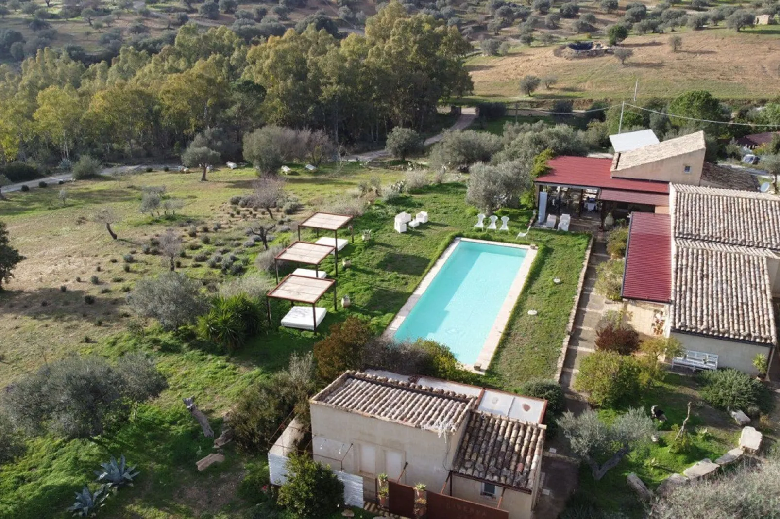 Riserva del Noce-Buitenkant zomer