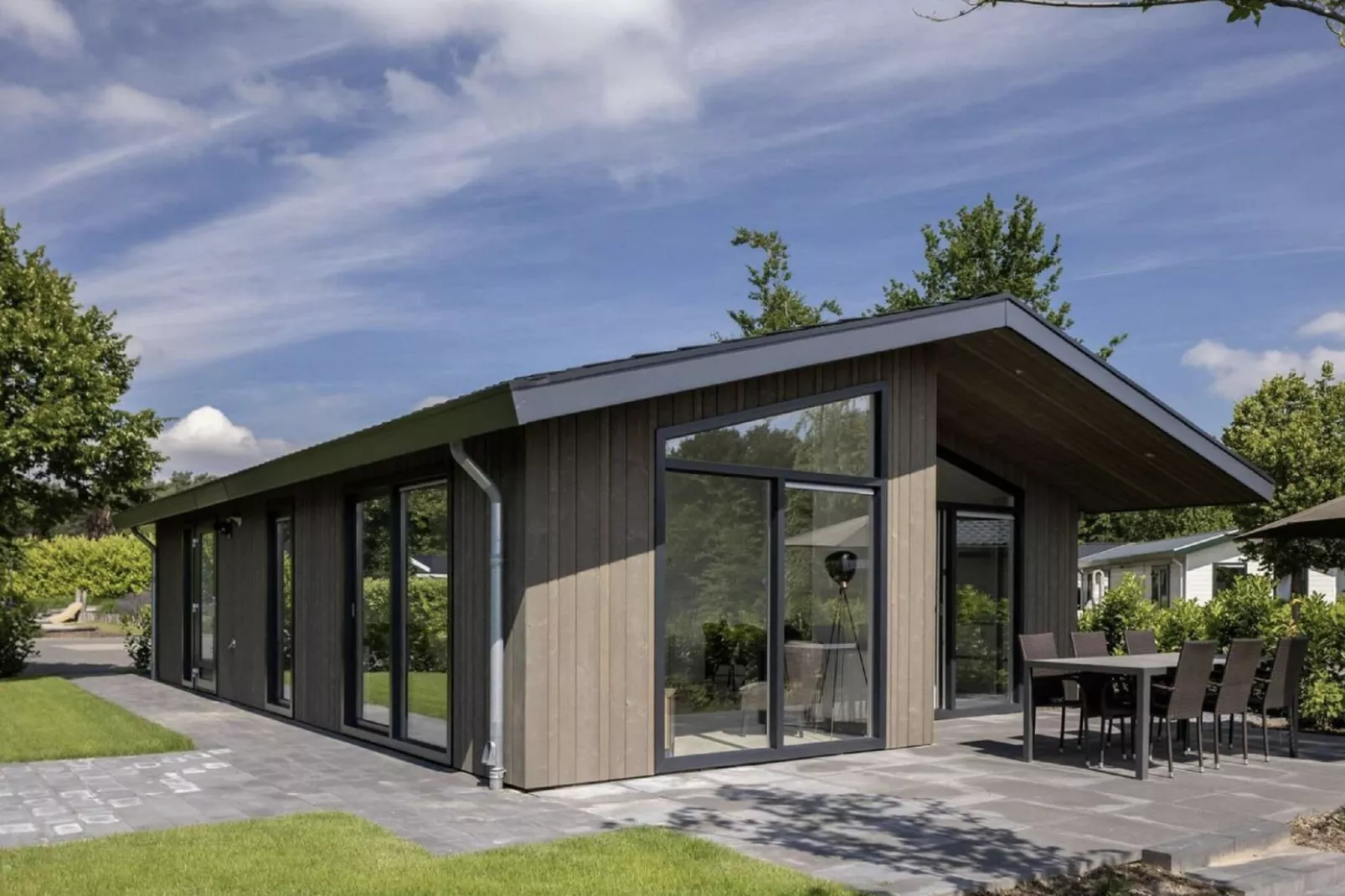 Vakantiepark Molenvelden 7-Buitenkant zomer