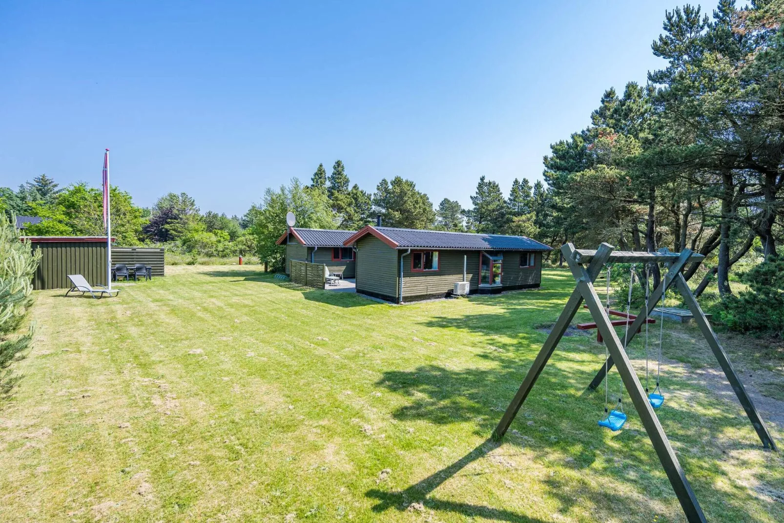 Afgelegen dennenboomhut-By Traum-Buitenlucht