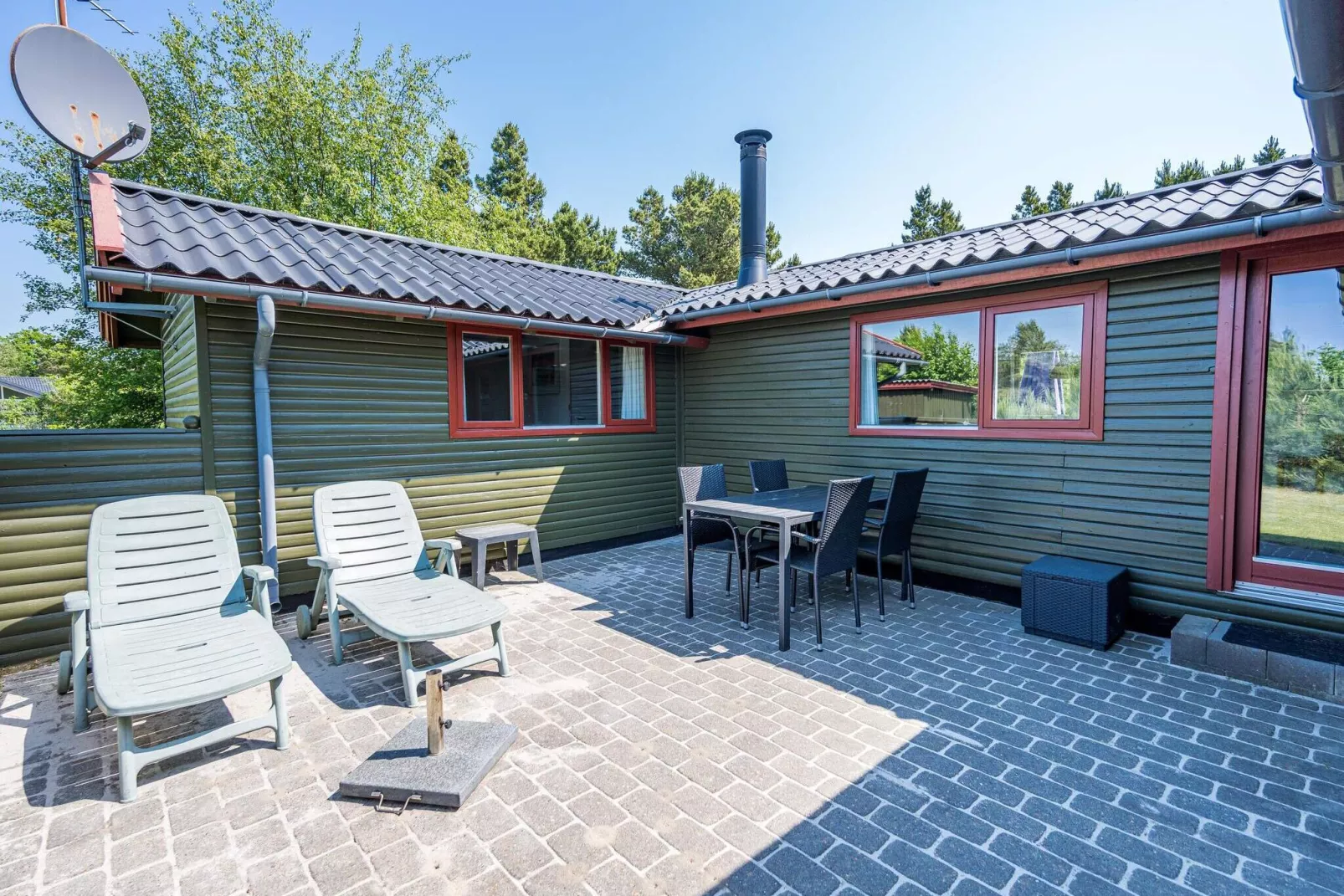 Afgelegen dennenboomhut-By Traum-Niet-getagd