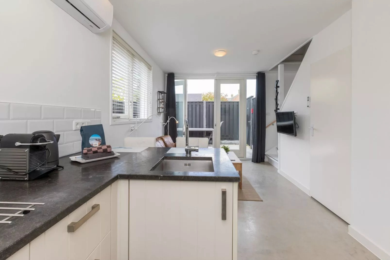 Dorpsstraat 37a  Biggekerke-Keuken