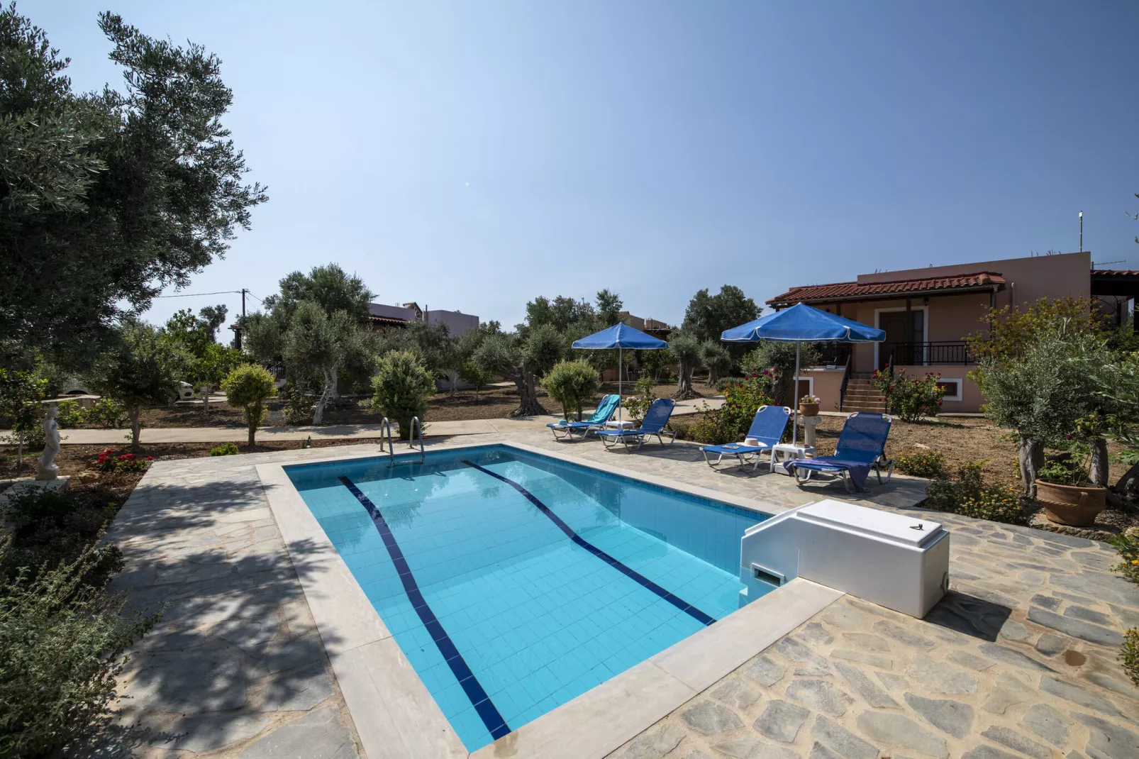 poolofhouse